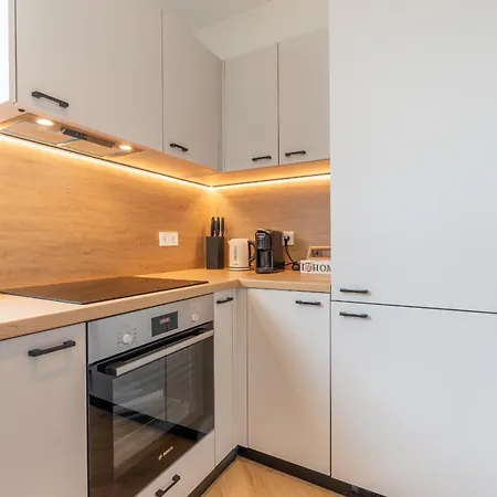 Amazing 2 Bedroom With Sea View * Warna